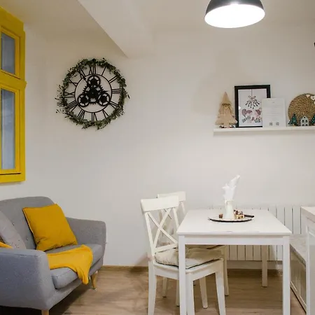 Alonia Apartment *